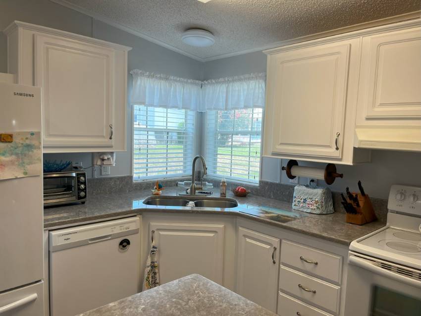 2408 Crooked Stick Drive a Winter Haven, FL Mobile or Manufactured Home for Sale